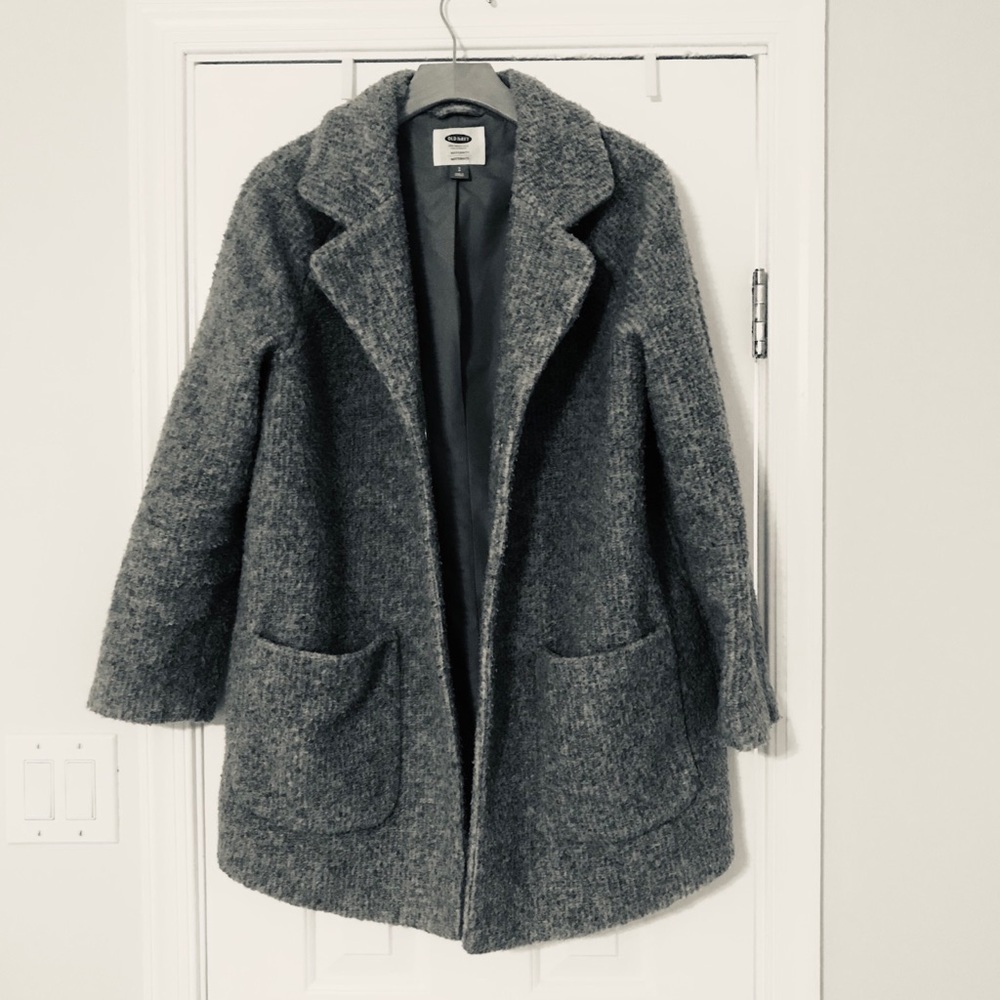 Old navy maternity coat. Long Small